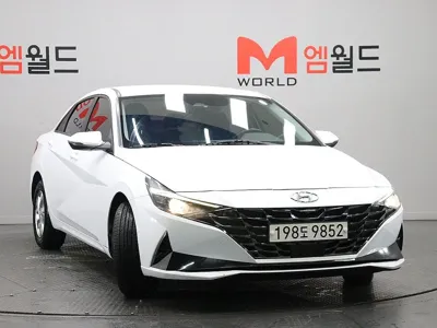 Hyundai Avante 2022, 113400 км, за 6494.18 USD