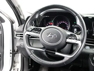 Hyundai Avante 2022, 113400 км, за 6494.18 USD - фото 10