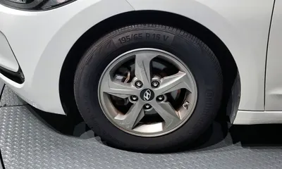 Hyundai Avante 2018, 125060 км, за 5827.81 USD