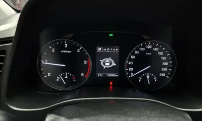 Hyundai Avante 2018, 125060 км, за 5827.81 USD - фото 8