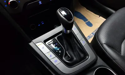 Hyundai Avante 2018, 125060 км, за 5827.81 USD - фото 9