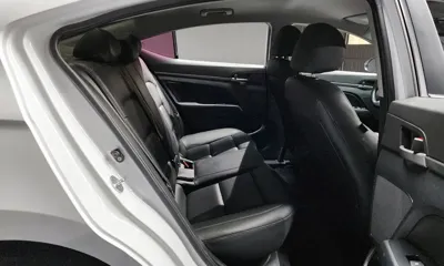 Hyundai Avante 2018, 125060 км, за 5827.81 USD - фото 12