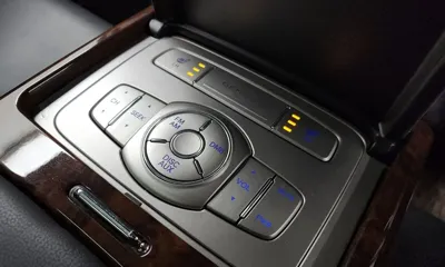 Hyundai Genesis 2011, 120449 км, за 2166.21 USD - фото 19