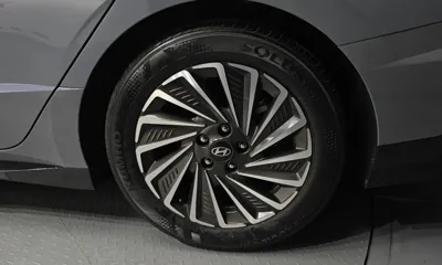 Hyundai Sonata 2024, 33204 км, за 18800.43 USD - фото 21