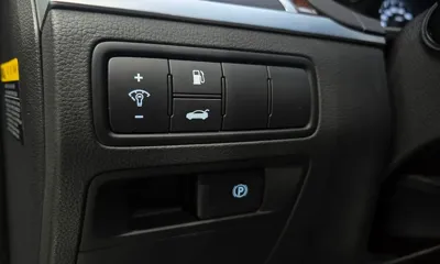 Hyundai Genesis 2016, 105956 км, за 8198.21 USD - фото 14