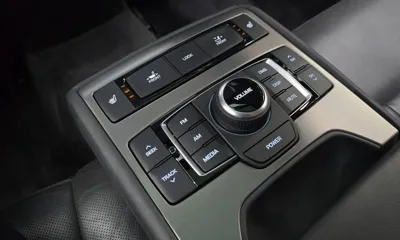 Hyundai Genesis 2016, 105956 км, за 8198.21 USD - фото 20