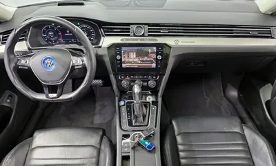 Volkswagen Passat 2018, 57874 км, за 12611.66 USD - фото 7