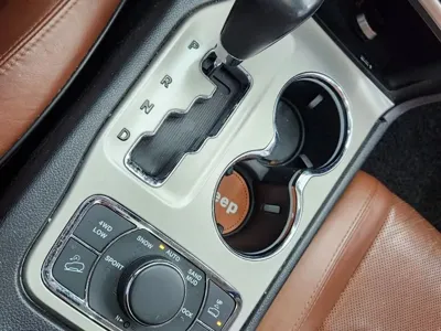 Jeep Cherokee 2013, 215000 км, за 4420.46 USD - фото 9
