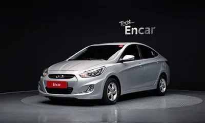 Hyundai Accent · 2012 год