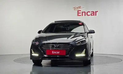 Hyundai Sonata 2018, 113265 км, за 7087.49 USD