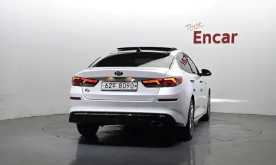 Kia K5 2019, 70892 км, за 11694.72 USD