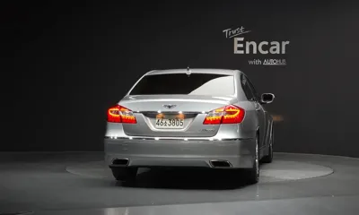 Hyundai Genesis 2012, 79149 км, за 4569.53 USD