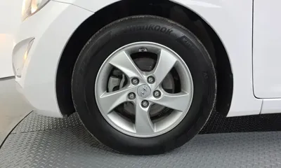 Hyundai Avante 2016, 118046 км, за 4069.84 USD