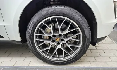 Porsche Macan 2015, 67719 км, за 20195.45 USD