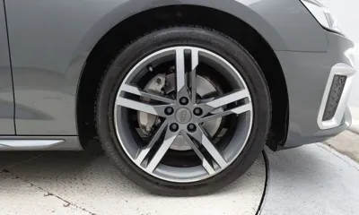 Audi A4 2020, 58923 км, за 17096.79 USD