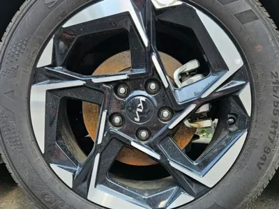 Kia K5 2024, 22000 км, за 14145.96 USD