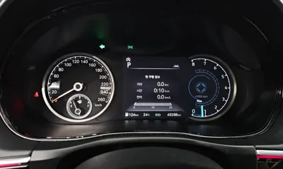 Genesis GV70 2023, 49288 км, за 22335.08 USD - фото 8