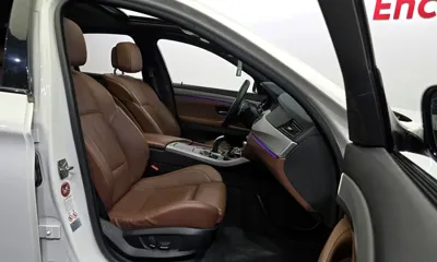 BMW 5-Series 2011, 163355 км, за 6568.57 USD - фото 10