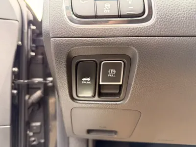 Hyundai Equus 2013, 71264 км, за 5534.93 USD - фото 10