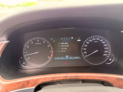 Hyundai Equus 2013, 71264 км, за 5534.93 USD - фото 14