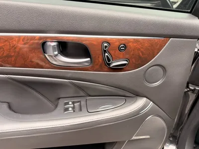 Hyundai Equus 2013, 71264 км, за 5534.93 USD - фото 20