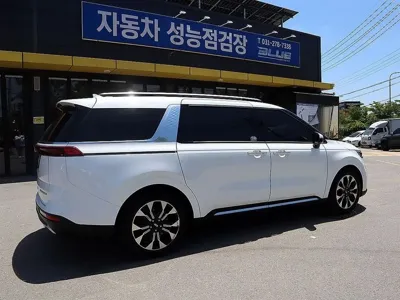 Kia Canival 2021, 48255 км, за 18045.16 USD