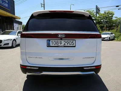 Kia Canival 2021, 48255 км, за 18045.16 USD