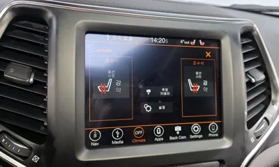 Jeep Cherokee 2019, 100193 км, за 7862.57 USD - фото 16