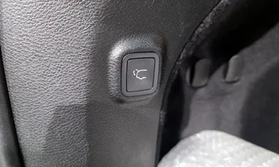 Jeep Cherokee 2019, 100193 км, за 7862.57 USD - фото 18