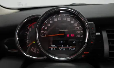 MINI Cooper 2017, 54739 км, за 7426.71 USD - фото 8