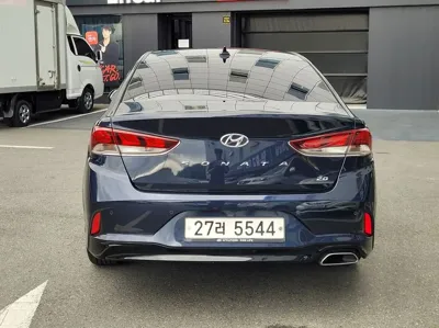 Hyundai Sonata 2018, 111555 км, за 5714.1 USD