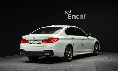 BMW 5-Series 2018, 31209 км, за 16895.27 USD
