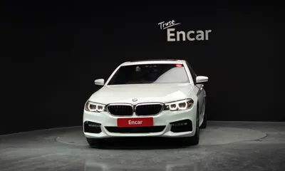 BMW 5-Series 2018, 31209 км, за 16895.27 USD