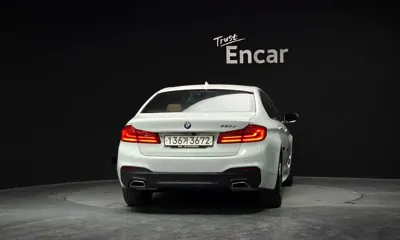 BMW 5-Series 2018, 31209 км, за 16895.27 USD