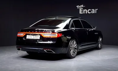 Lincoln Continental 2017, 88748 км, за 9984.23 USD