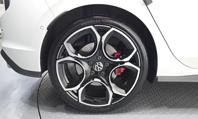 Volkswagen Golf 2026, 11918 км, за 29680.08 USD