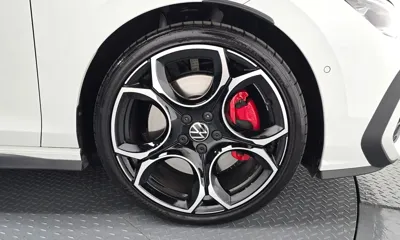 Volkswagen Golf 2026, 11918 км, за 29680.08 USD - фото 21