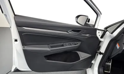 Volkswagen Golf 2026, 11918 км, за 29680.08 USD - фото 24