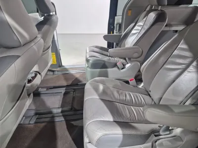 Toyota Sienna 2014, 117090 км, за 9051.24 USD - фото 11