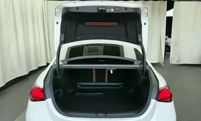 Mercedes-Benz E-Class 2025, 24415 км, за 38316.45 USD - фото 20