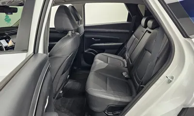 Hyundai Tucson 2021, 87346 км, за 15196.56 USD - фото 12