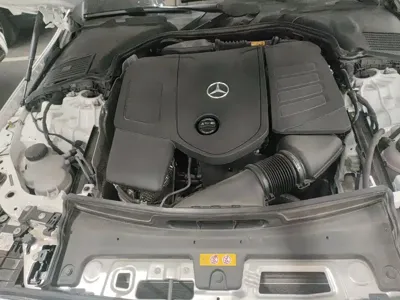 Mercedes-Benz C-Class 2024, 13000 км, за 31635.64 USD - фото 9