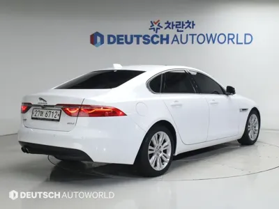 Jaguar XF 2018, 195824 км, за 4529.34 USD