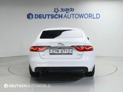 Jaguar XF 2018, 195824 км, за 4529.34 USD