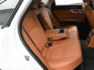Jaguar XF 2018, 195824 км, за 4529.34 USD - фото 12