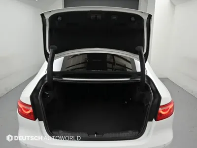 Jaguar XF 2018, 195824 км, за 4529.34 USD - фото 19