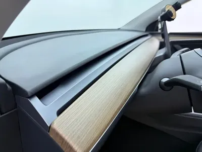 Tesla Model Y 2021, 30000 км, за 20864.81 USD