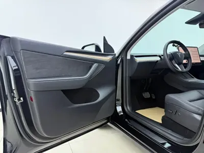 Tesla Model Y 2021, 30000 км, за 20864.81 USD - фото 10