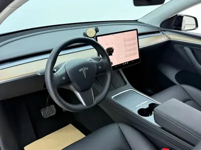 Tesla Model Y 2021, 30000 км, за 20864.81 USD - фото 12
