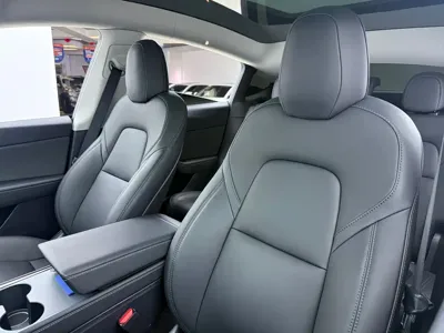 Tesla Model Y 2021, 30000 км, за 20864.81 USD - фото 14